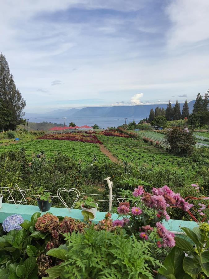 Villa Gunung Mas Berastagi Extérieur photo